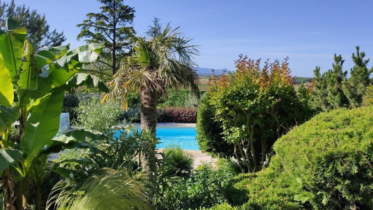 La Villa Moursoise 4 Etoiles Экстерьер фото