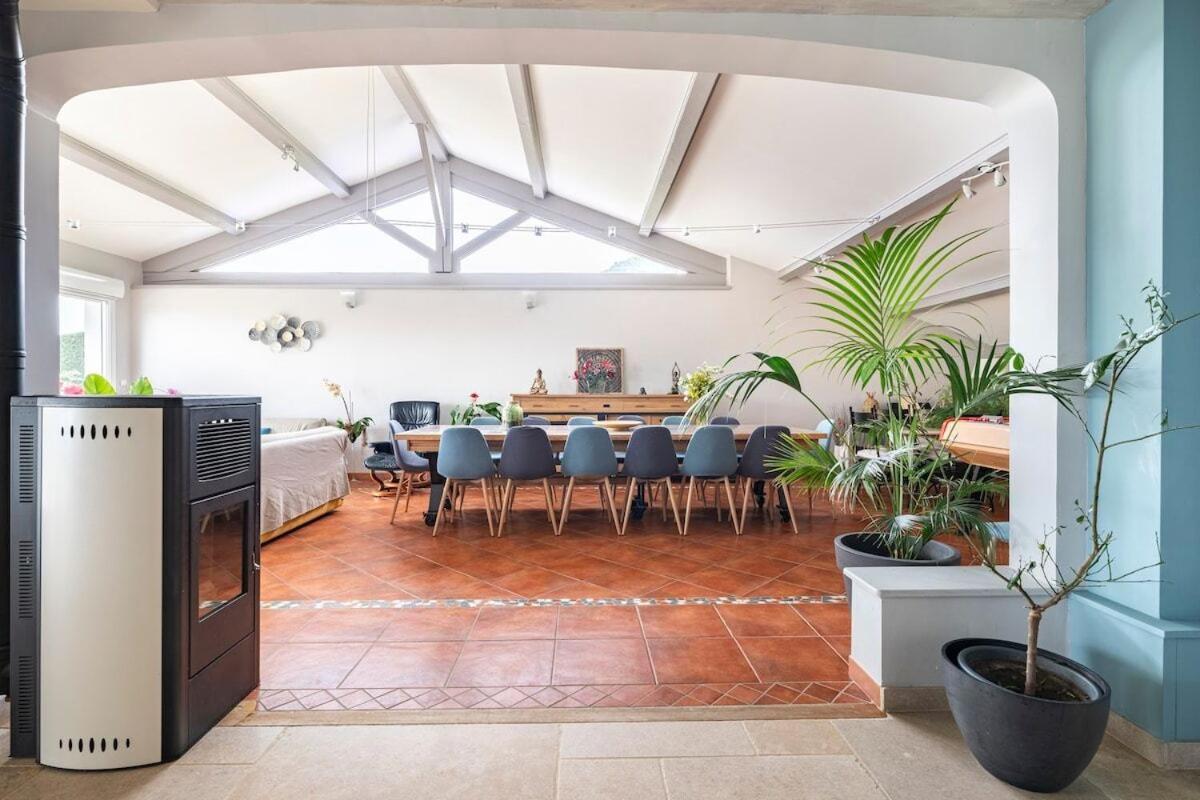 La Villa Moursoise 4 Etoiles Экстерьер фото
