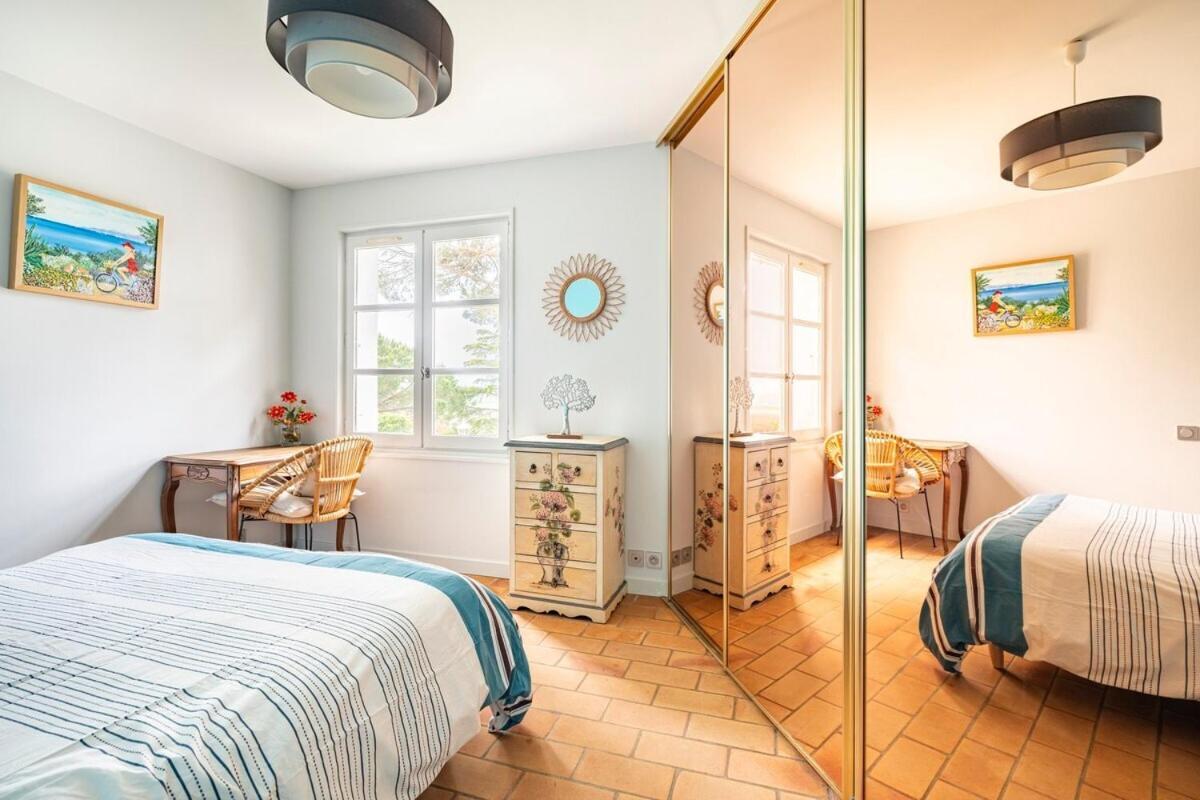 La Villa Moursoise 4 Etoiles Экстерьер фото